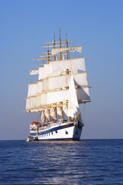 Clipper gemi deniz
