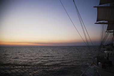 Clipper gemi deniz