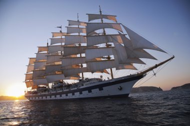 Clipper gemi denizde