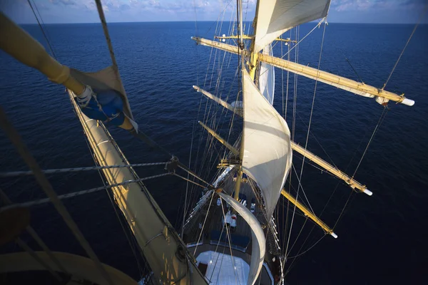 Clipper barco en el mar — Foto de Stock