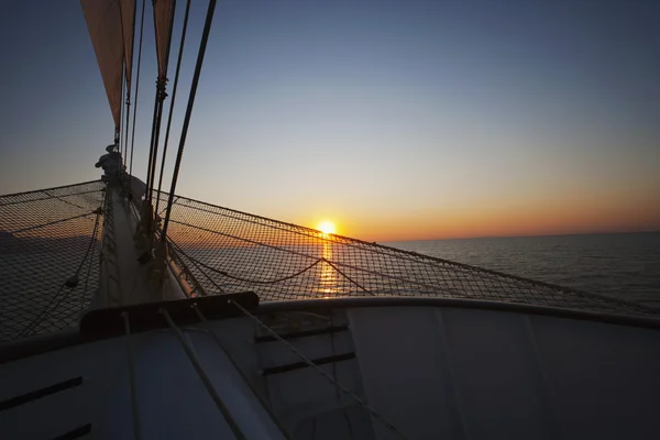 Clipper ship in the sea — Stock Photo, Image