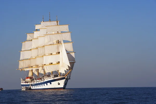 Clipper barco en el mar — Foto de Stock