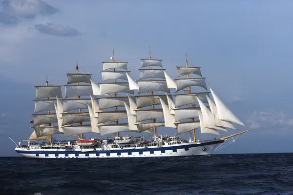 Clipper barco en el mar —  Fotos de Stock