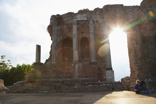 Ruinerna av en forntida grekiska teatern — Stockfoto