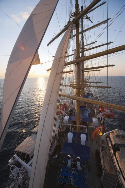 Clipper ship in the sea — Stock Photo, Image