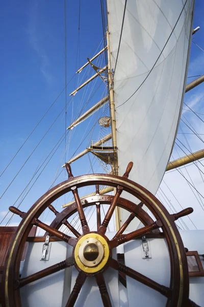 Schiffssteuerung — Stockfoto