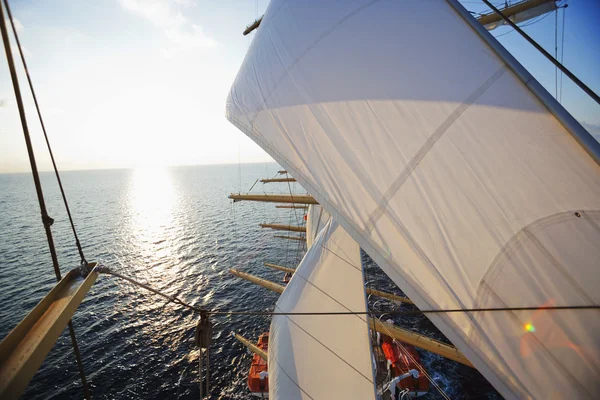 Clipper barco en el mar — Foto de Stock