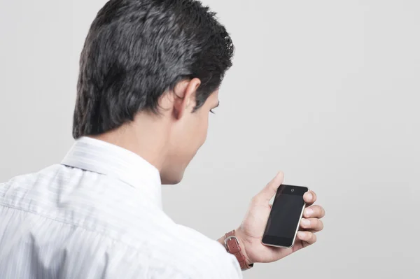 Man holding a mobile phone — Stock Photo, Image