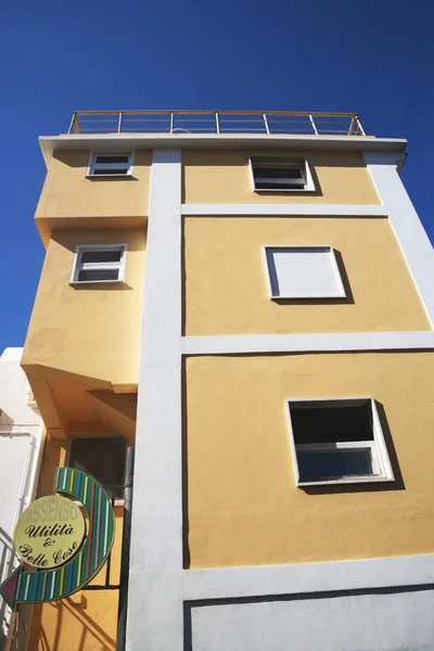 Low angle view of a building — Stock Photo, Image