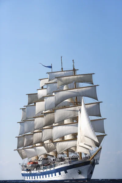 Clipper barco en el mar —  Fotos de Stock