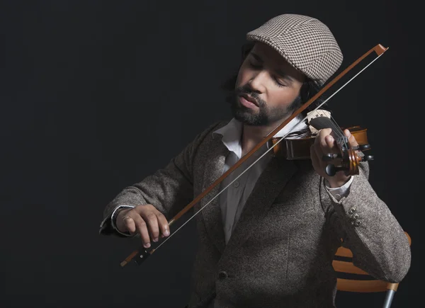 Musicista che suona un violino — Foto Stock