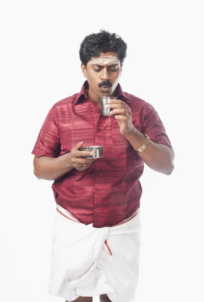 Man having tea — Stock Photo, Image
