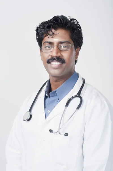 Doutor sorrindo — Fotografia de Stock