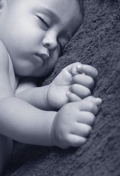 Junge schläft — Stockfoto