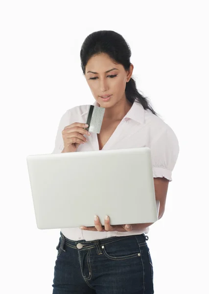 Woman shopping online — Stock Photo, Image