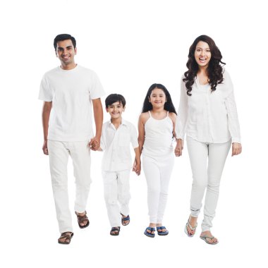 mutlu aile gülümseyen