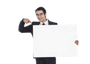 boş bir afişini gösterilen işadamı