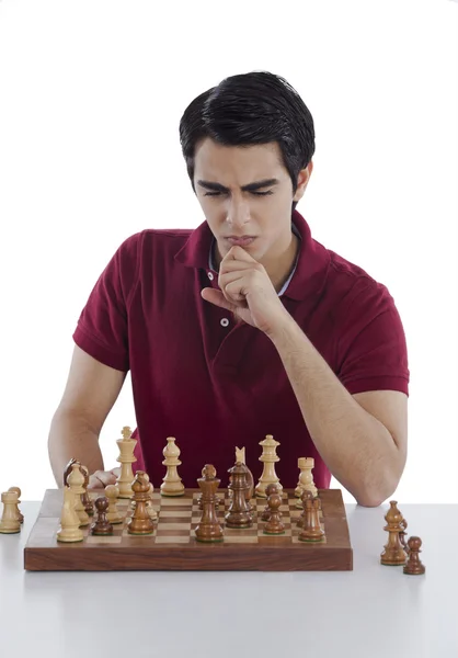 Man playing chess — Stock Photo, Image