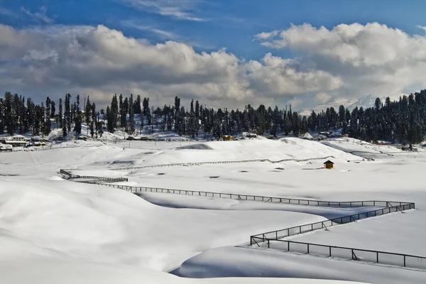 Snow covered landscape, Kashmir — Stock Photo, Image