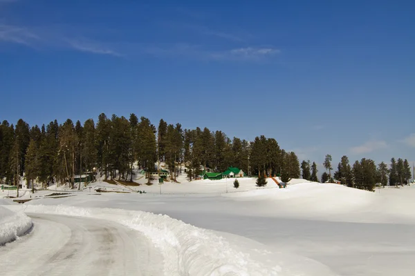 Snow covered landscape, Kashmir — Stock Photo, Image