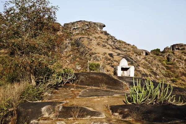 Hindu temple at Guru Shikhar — Stock Photo, Image