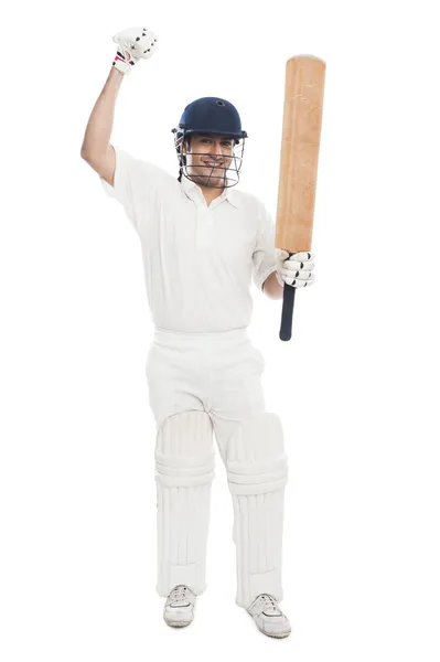 Cricket batsman vieren van zijn succes — Stockfoto