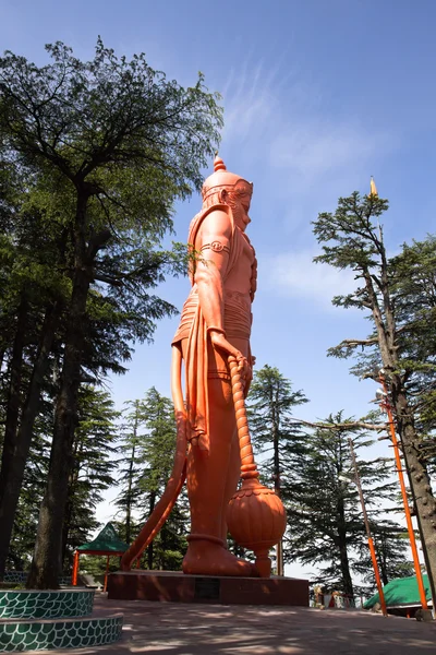 Lord hanuman standbeeld in jakhoo tempel — Stockfoto