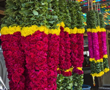 çelenk satışı asmak için