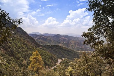 vadi dağ yolu ile