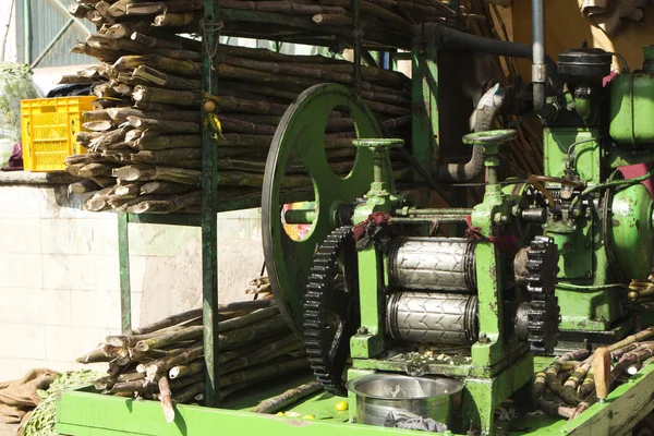 Sugar cane Juice extracting machine — Stock Photo, Image