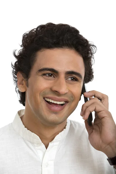 Hombre hablando en un teléfono móvil — Foto de Stock