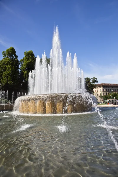 Fountain at Castello Sforzesco — Stock Photo, Image