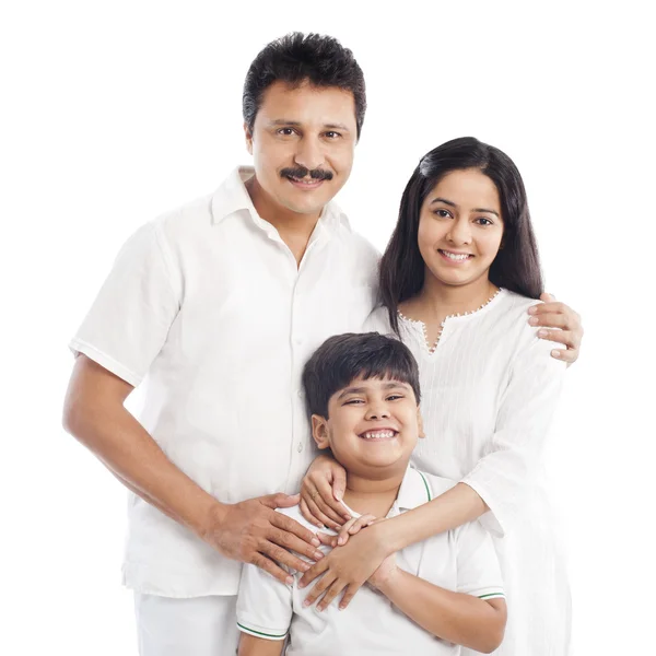 Retrato de una familia sonriente — Foto de Stock