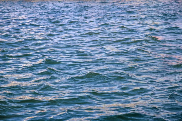 คลื่นในทะเล — ภาพถ่ายสต็อก