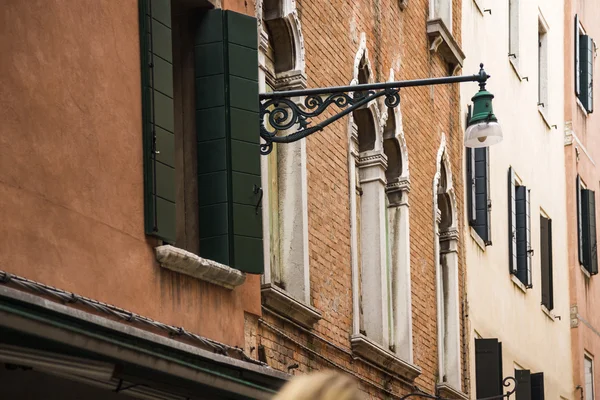 Low angle view of a residential building — Stock Photo, Image