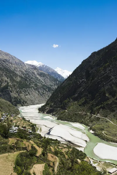 Río Bhagirathi en Gangotri, distrito de Uttarkashi, Uttarakhand , — Foto de Stock