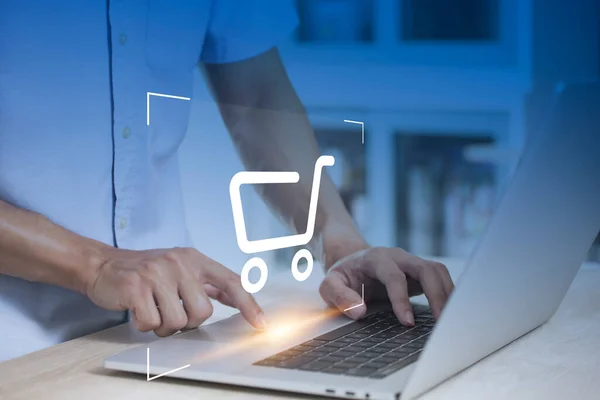 Shopper Using Laptop Online Shopping Online Payment Option Digital Wallet — Foto Stock