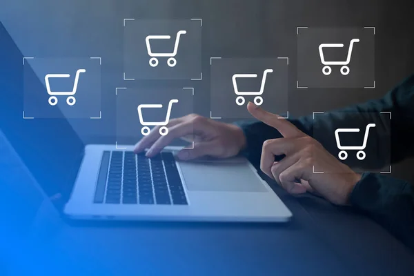 Shopper Using Laptop Online Shopping Online Payment Option Digital Wallet — Zdjęcie stockowe
