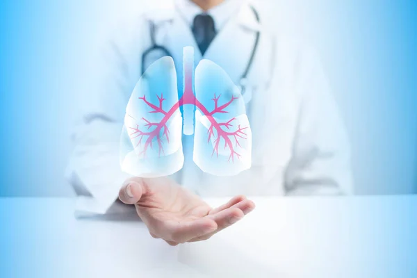 Médico Neumólogo Mostrando Pantalla Virtual Problema Médico Pulmonar Concepto Tecnología —  Fotos de Stock