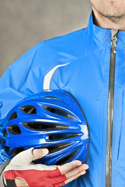 Cyclist Holds Helmet 2 — Stock Photo, Image