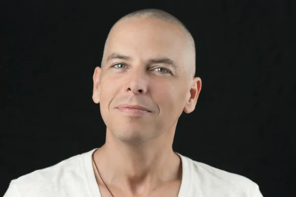 Newly Shaved Head, To Camera — Stock Photo, Image