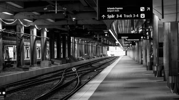 Estocolmo Suécia Outubro 2021 Vista Uma Plataforma Vazia Estação Central — Fotografia de Stock