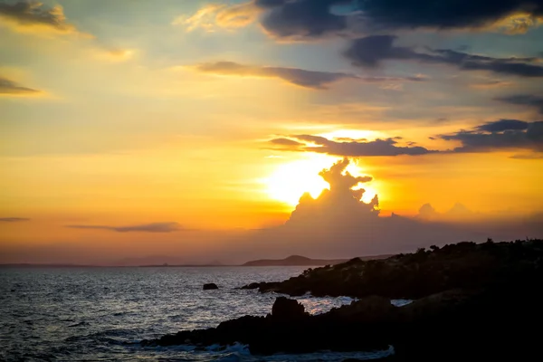 Tramonto sulla spiaggia — Foto Stock