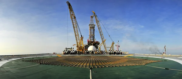 Oljerigg panoramautsikt — Stockfoto