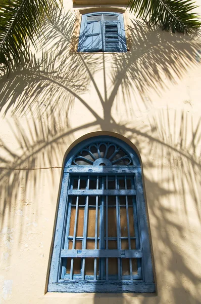 Windows In Shadow — Stock Photo, Image