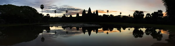 Soloppgang over Angkor Vat-tempelet i Kambodsja – stockfoto