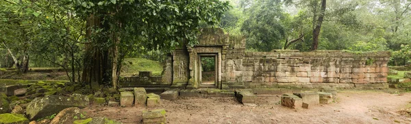 Ένα παλιό τείχος και πόρτα, Baphuon ναός, Angkor Wat, Καμπότζη Εικόνα Αρχείου