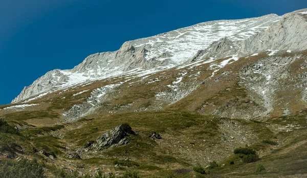 Puncak bulgaria Vihren - yang tertinggi di pegunungan Pirin — Stok Foto