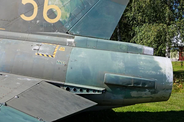 瑞典一架老战斗机的后部 — 图库照片