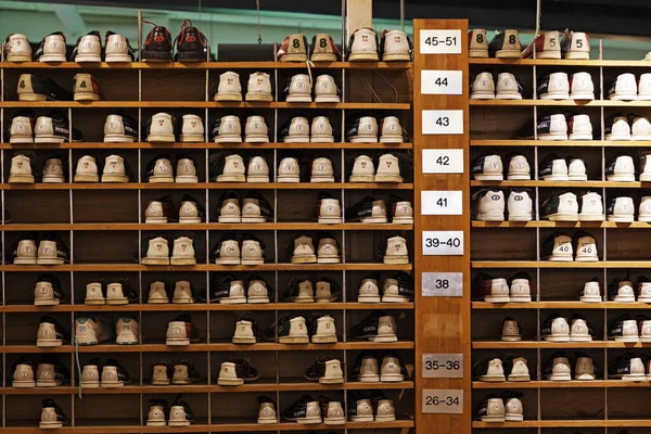 Umea Norrland Suecia Enero 2022 Muchos Zapatos Diferentes Tamaños Para — Foto de Stock